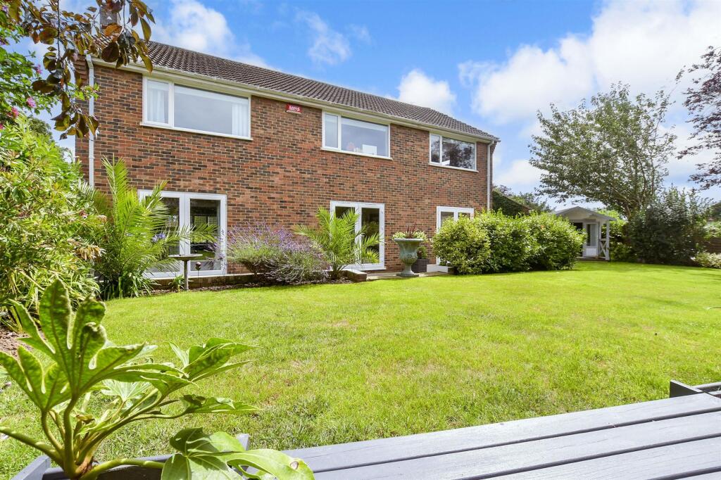 External Lifestyle Photograph