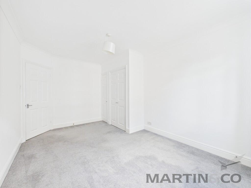 10 Bedroom 1