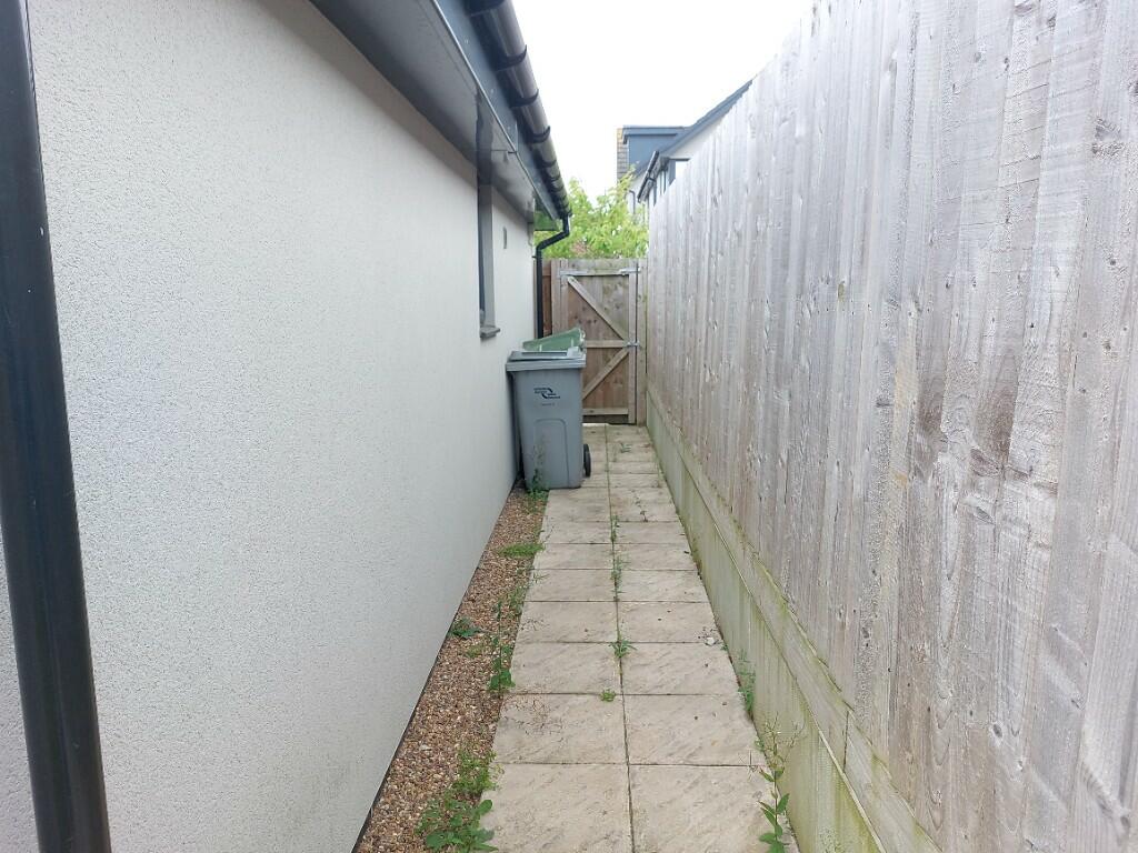 Side path 