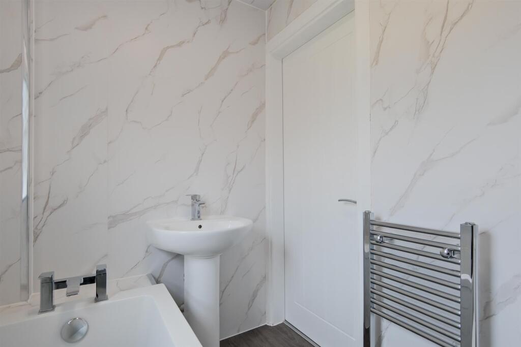 015-68 Butterburn Park, Hamilton ML36 SJ.jpg