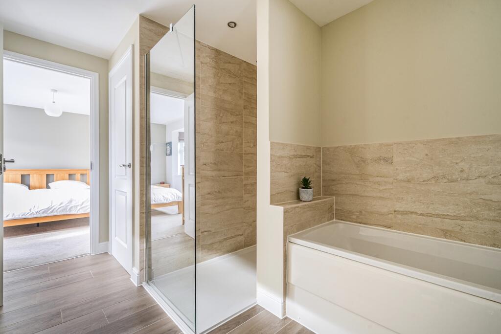 1363440-5-68e38f58eecd0