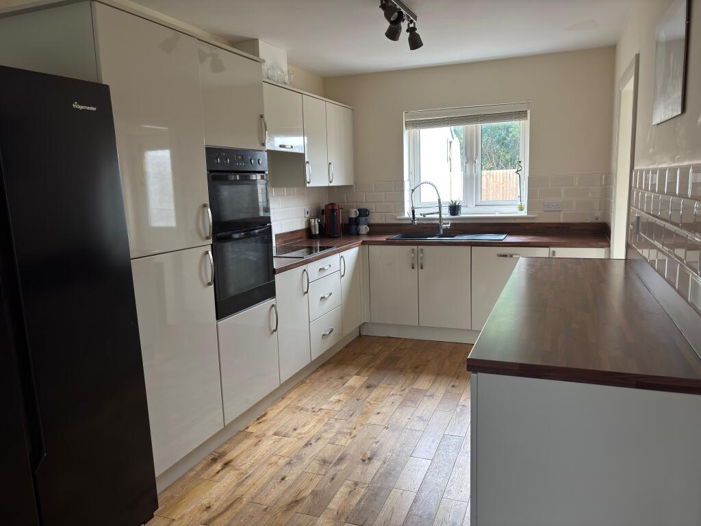 Cfbcc9a0-78e5-49a0-88c3-2756b7b6e1a6