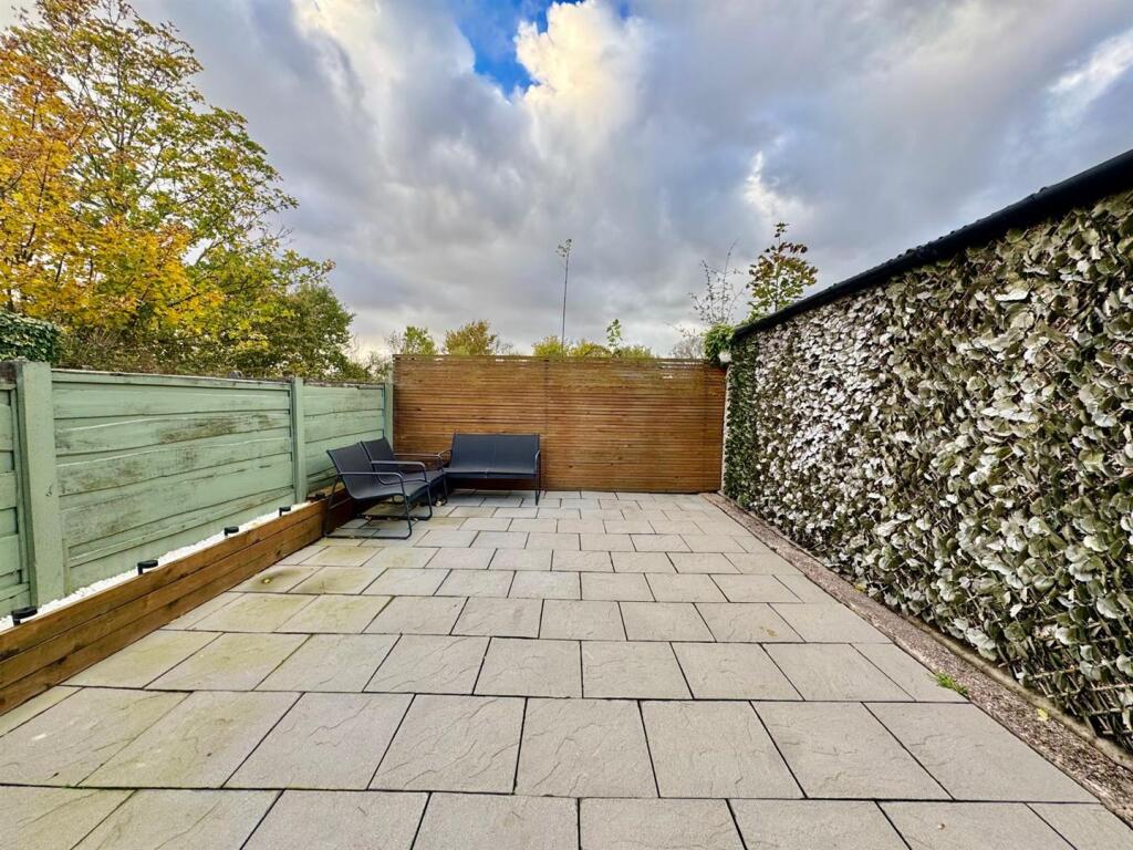 WhatsApp Image 2025-10-28 at 15.30.07 (3).jpeg