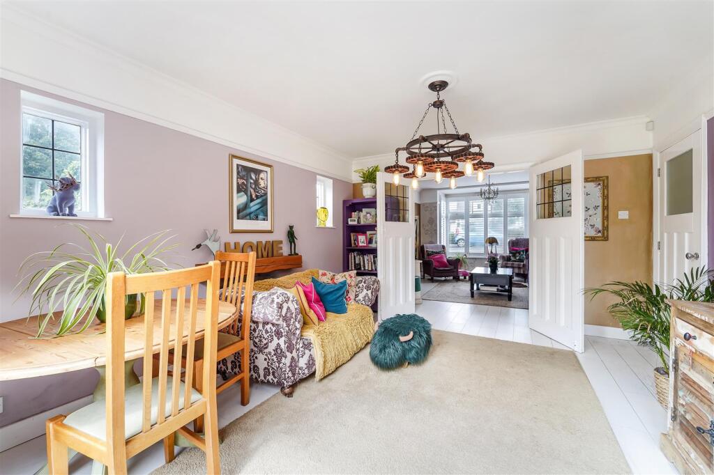 WHITESHORSE DRIVE (13).jpg