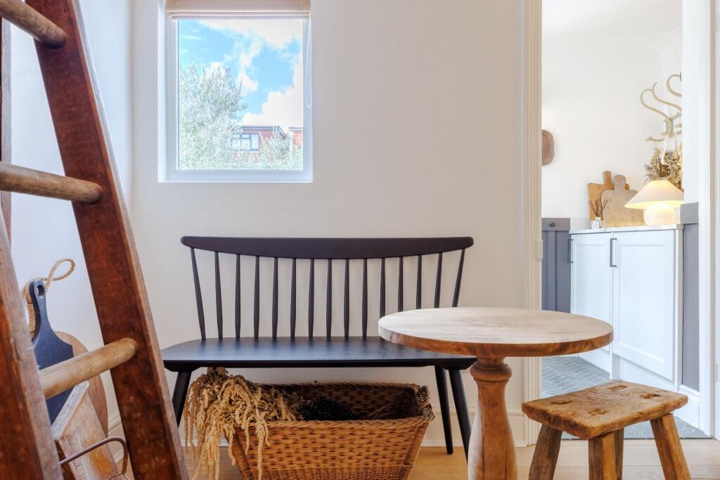 Kitchen / Breakfast Room