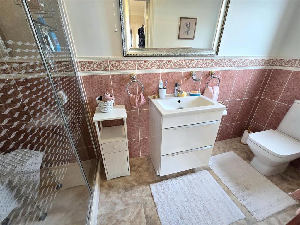 Ensuite