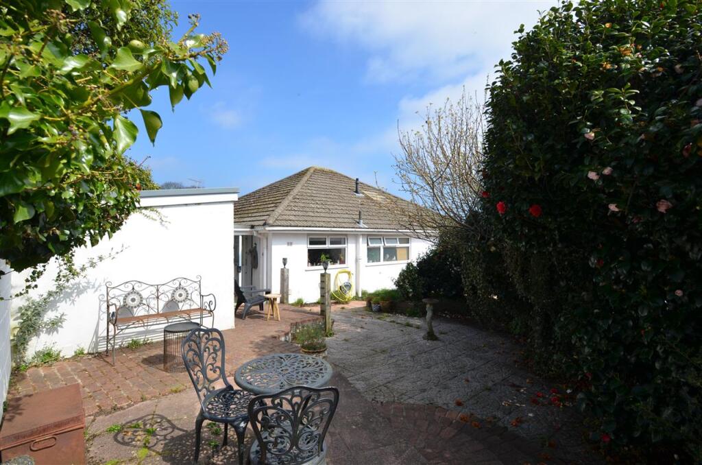 OUTBUILDING/WORKSHOP