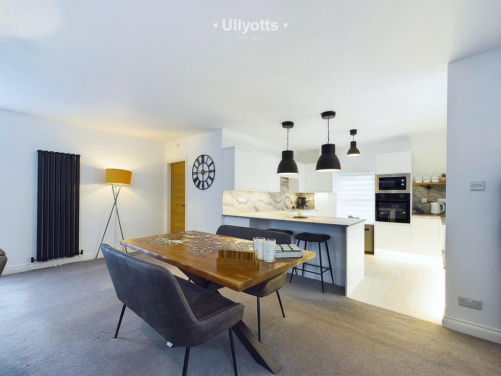 Lounge/Dining/Kit...