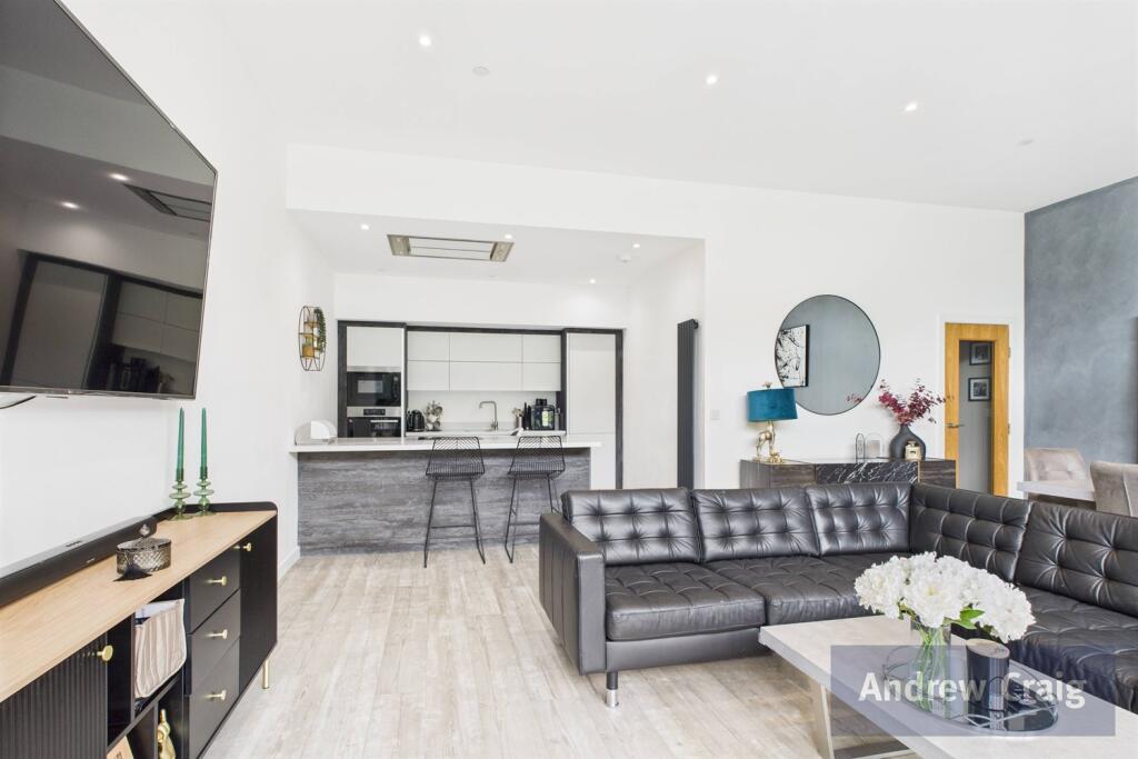 Open Plan Lounge, Ki