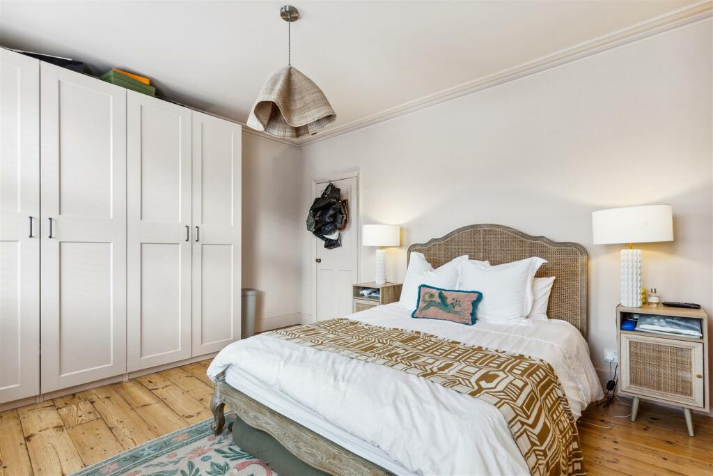 Priory Road, W4 - FOR SALE