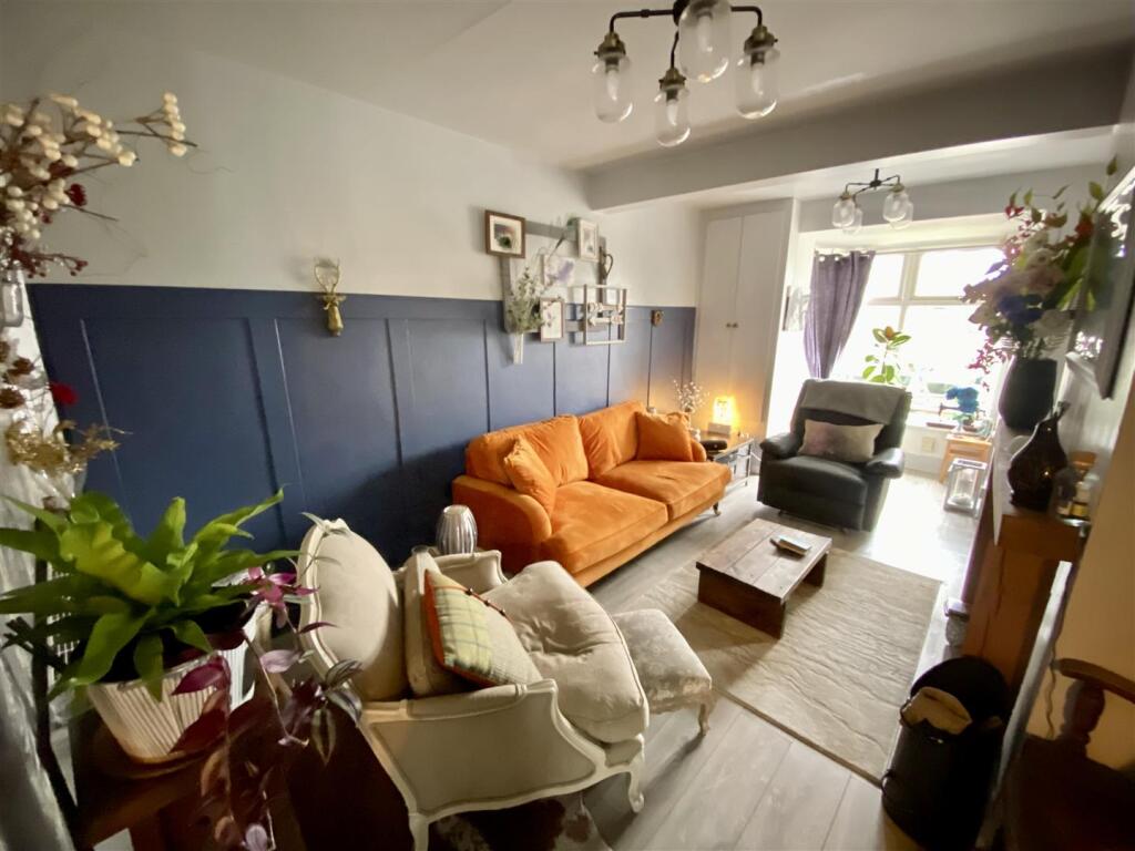 Bramleys Estate Agents - Knowles Hill Road - Dewsb