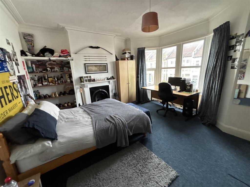 Bedroom 7 .jpg