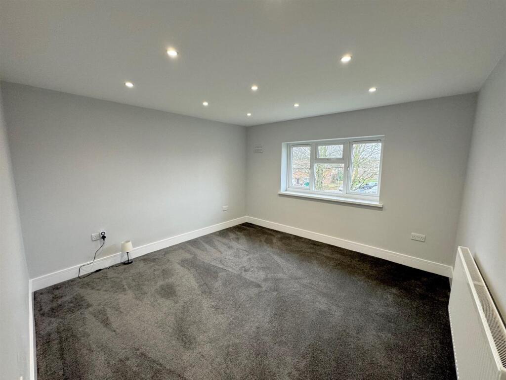 Bedroom1.jpg