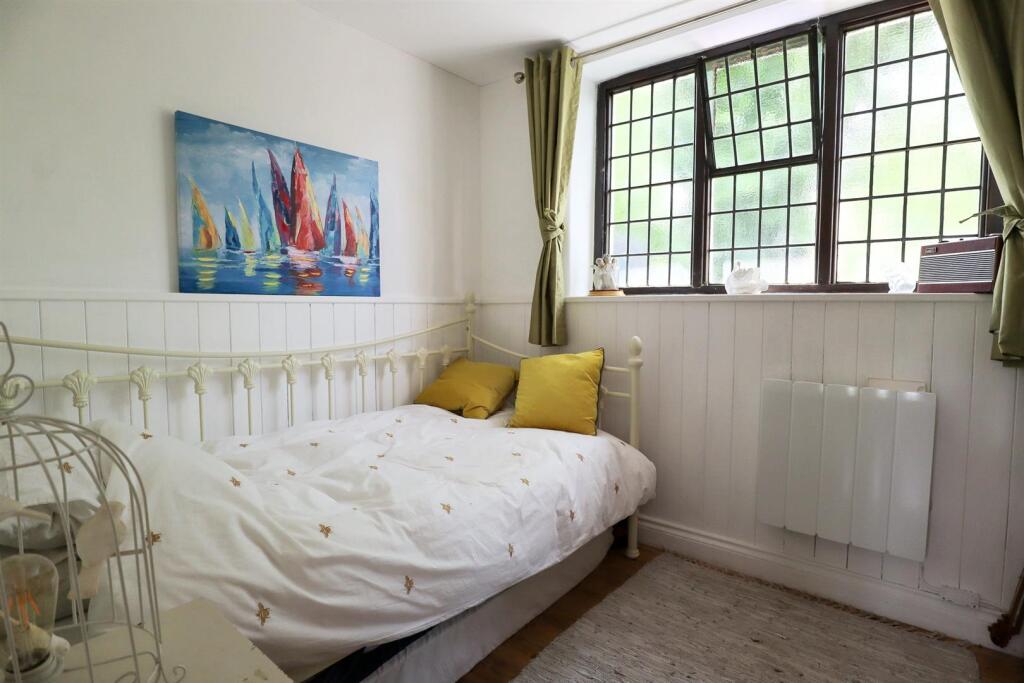 Bedroom 3.jpg