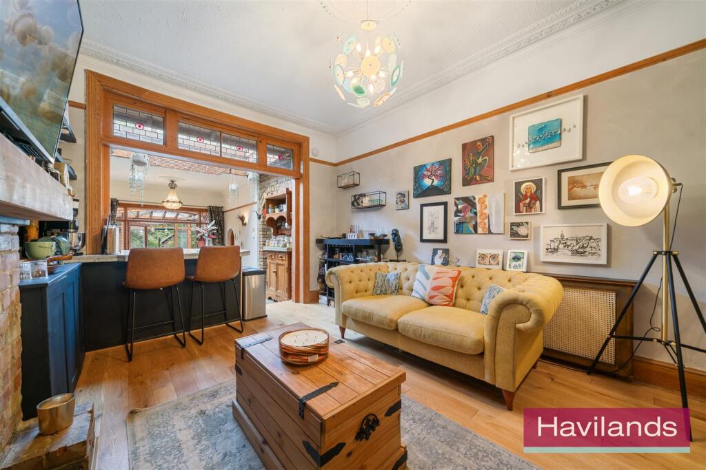 Eversley Park Road-11.jpg