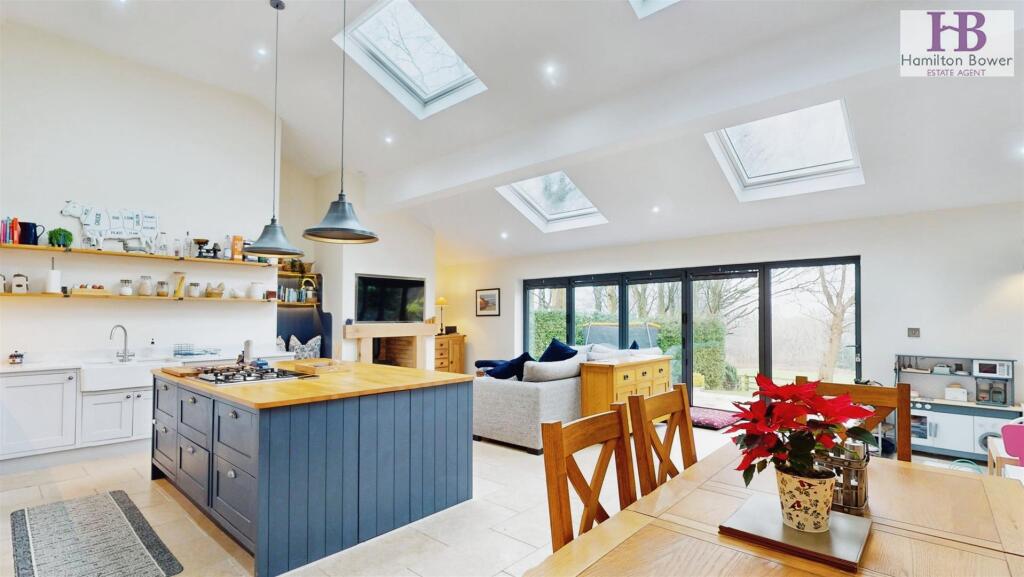 4ebdd4df-26-Bridle-Stile-Kitchen-Living-Room-Dinin
