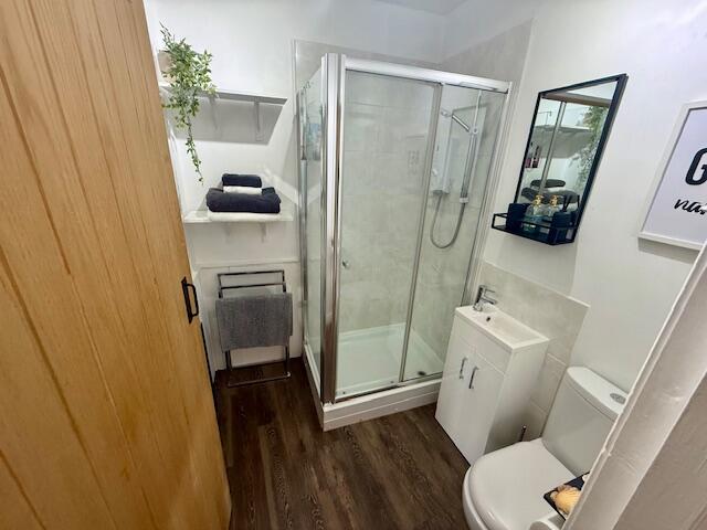 Shwrrm T202510241619.jpg