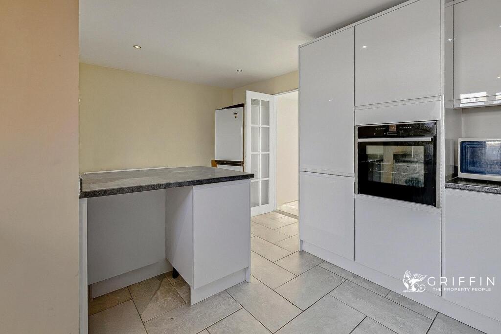 4p2027010p2027014png