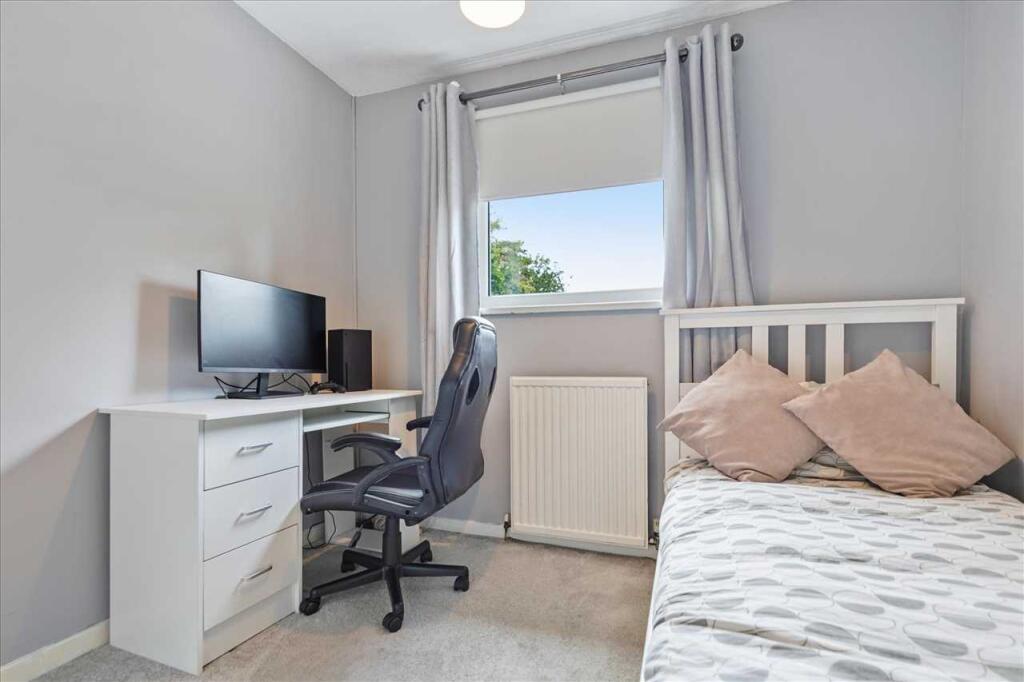 Bedroom Three (2)