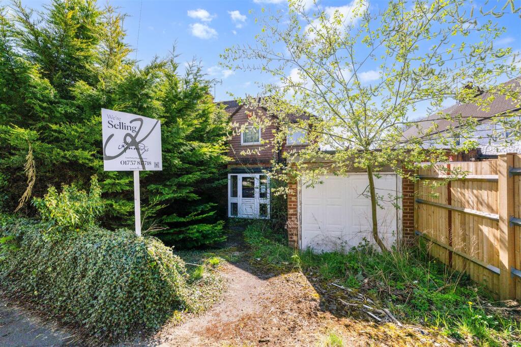 SHELVERS WAY, 141- (5).jpg