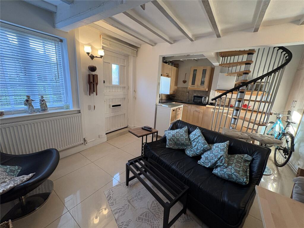 Guildhall Street, Newark, Nottinghamshire, NG24