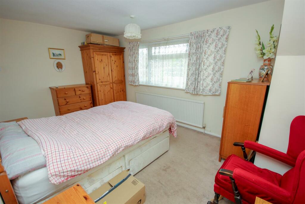 Master Bedroom.jpg