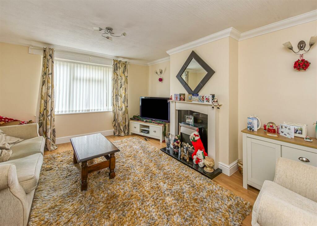 11 Lamb Crescent-Living Room.jpg