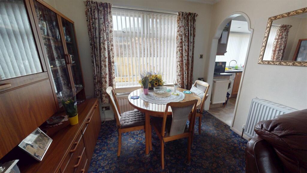 Dining Lounge
