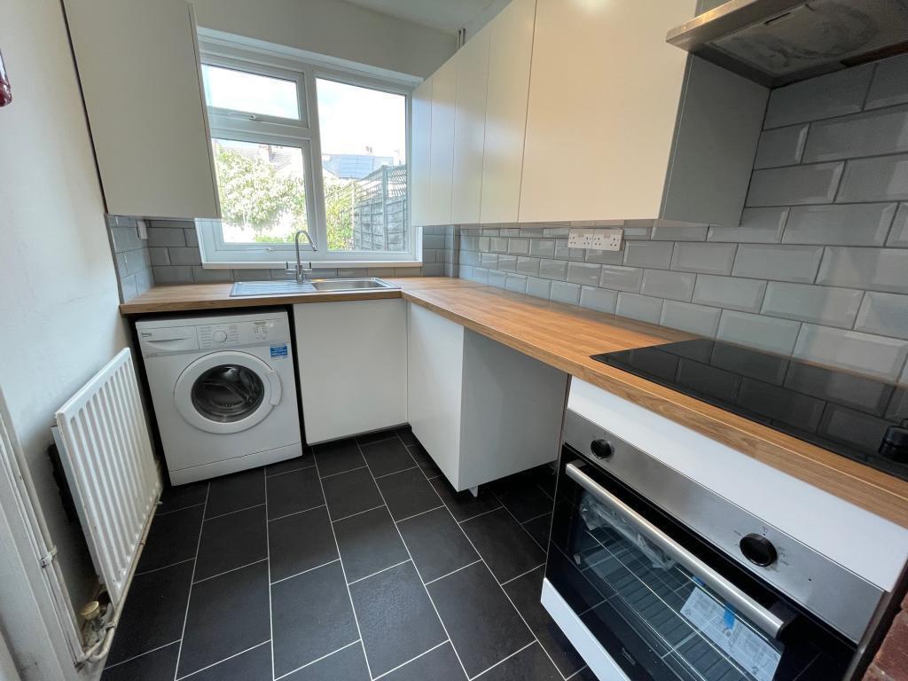 Kitchen 1.jpg