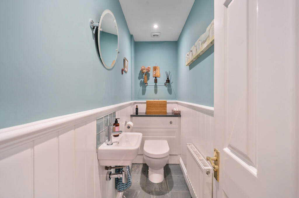 1316000-15-68654c...