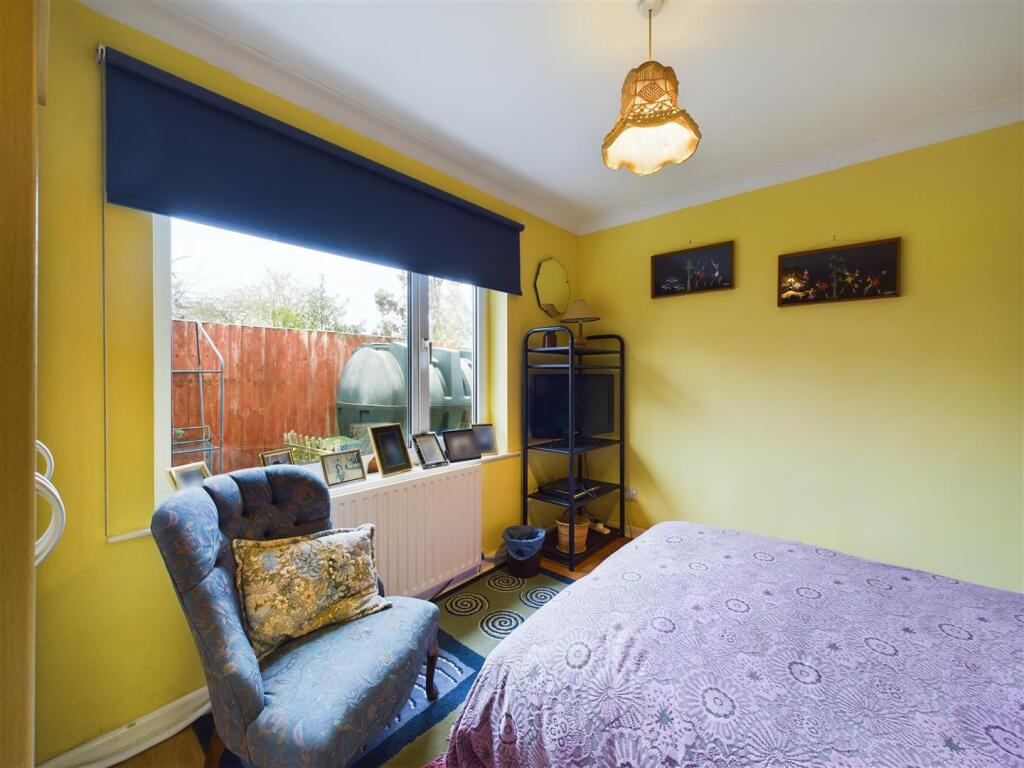 BEDROOM 3