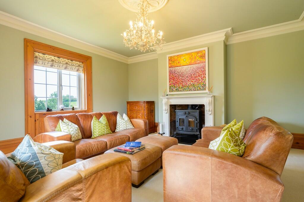 upper foxhall hou...