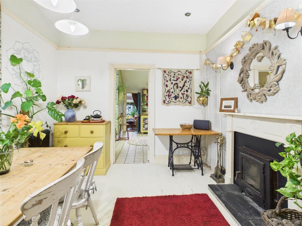 Breakfast room: