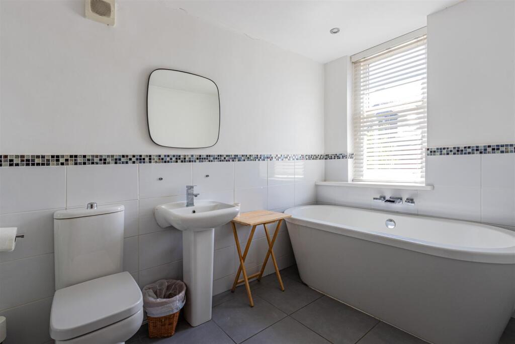 Waterloo Road 2-23.jpg