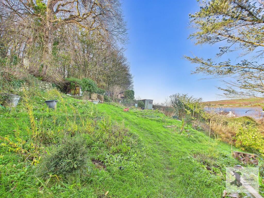 Optional Garden available by separate negotiation