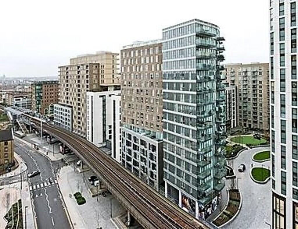 CITY TOWER VIEW