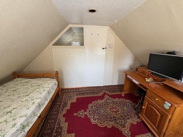 Attic room.jpg