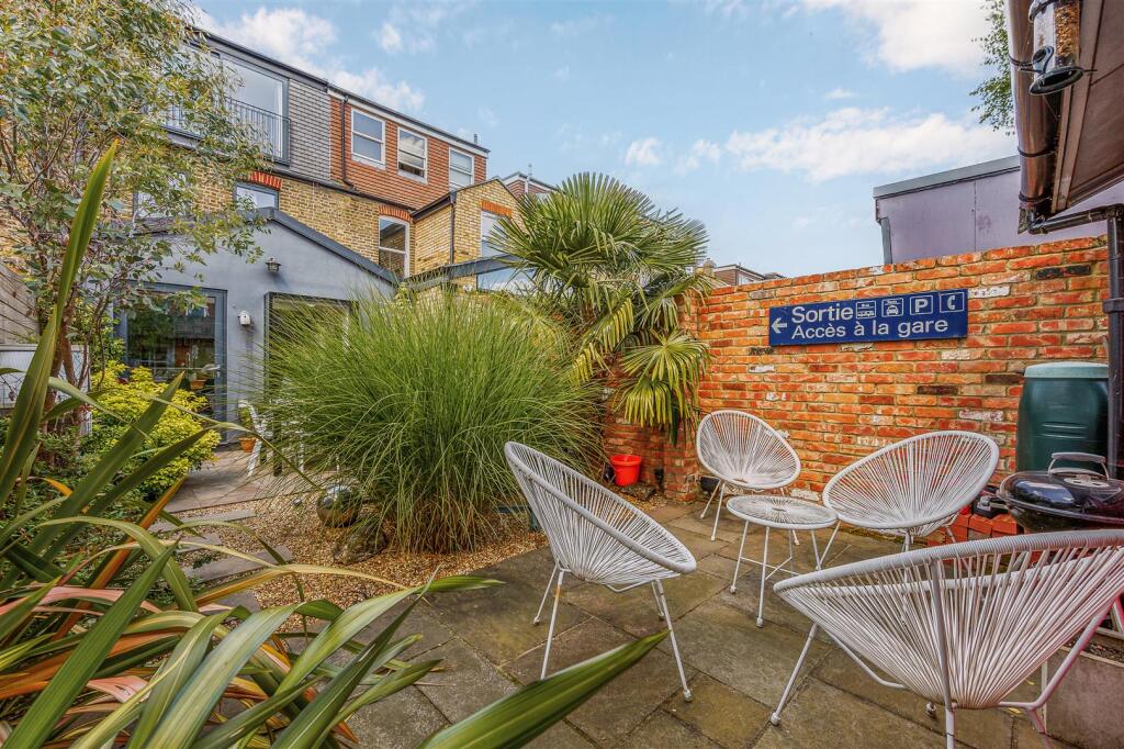 23 Cranmer Avenue-8.jpg