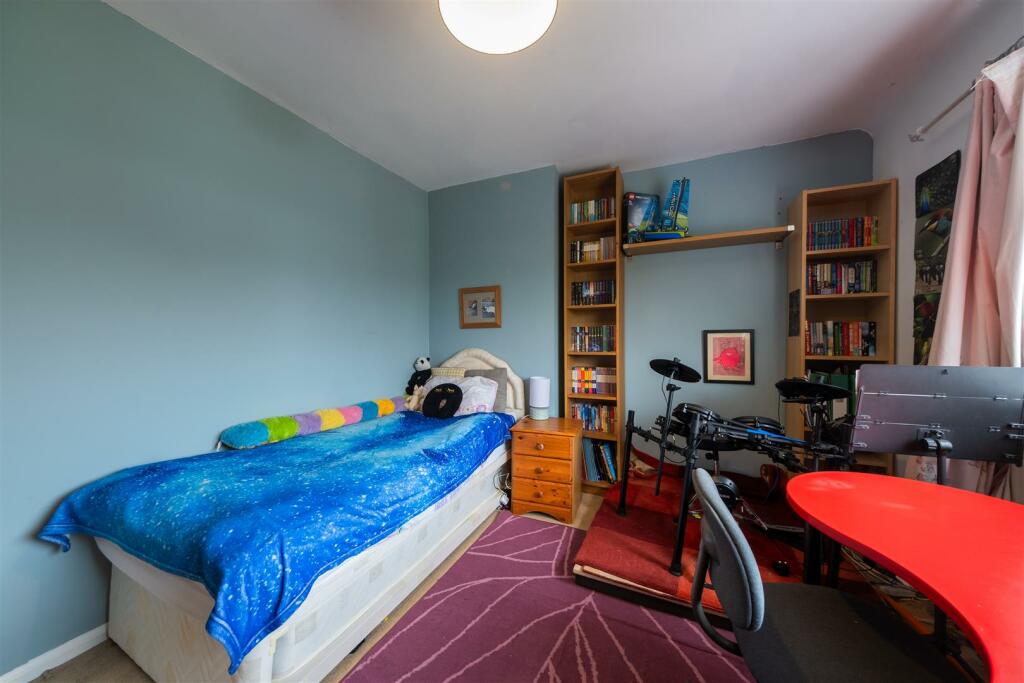 51 Russet Road-019.jpg