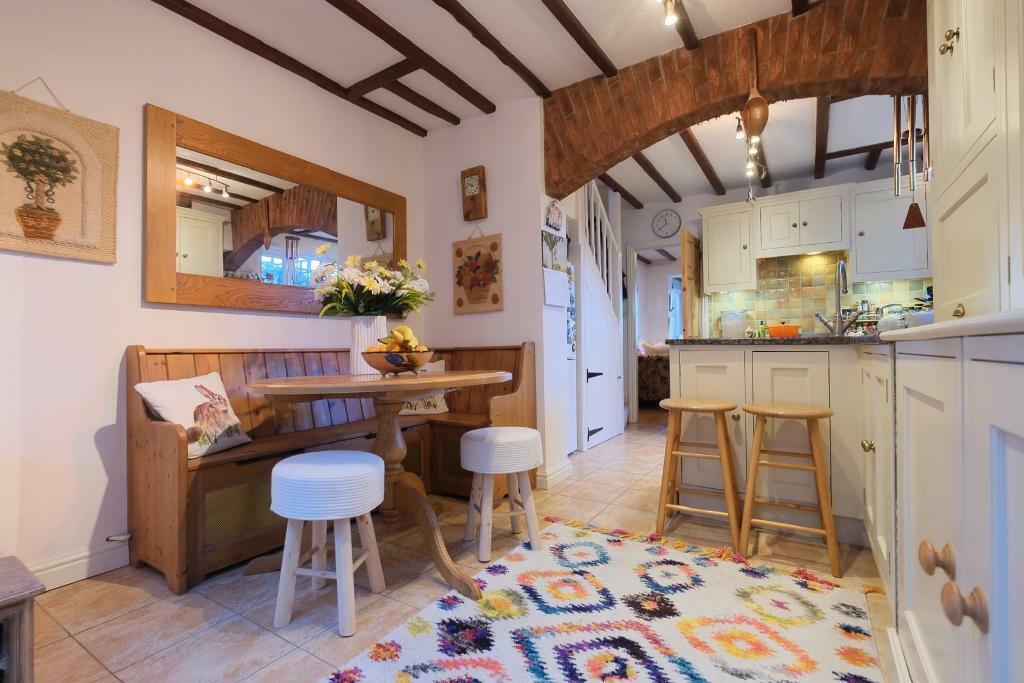 Hand crafted kitchen &amp; dining area
