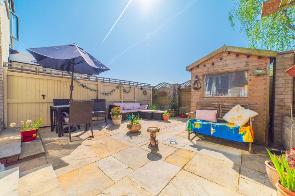 Award-winning Media team on EVERY Listing_15