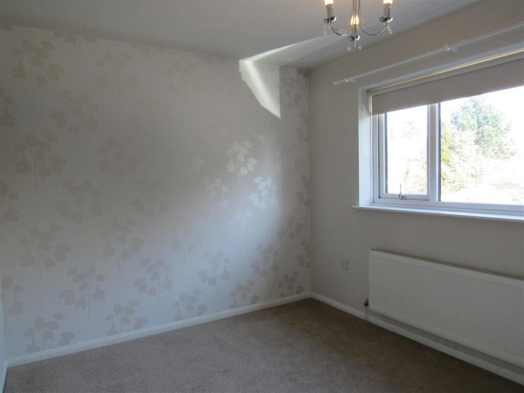 Bedroom .jpg