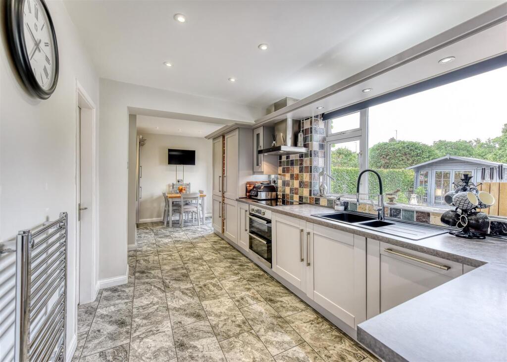 105 Suckling Green Lane-kitchen1.jpg