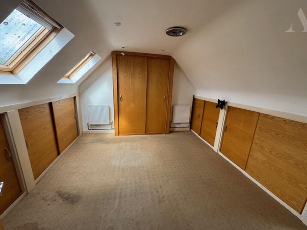 62 Sandhurst Avenue - loft room x 2