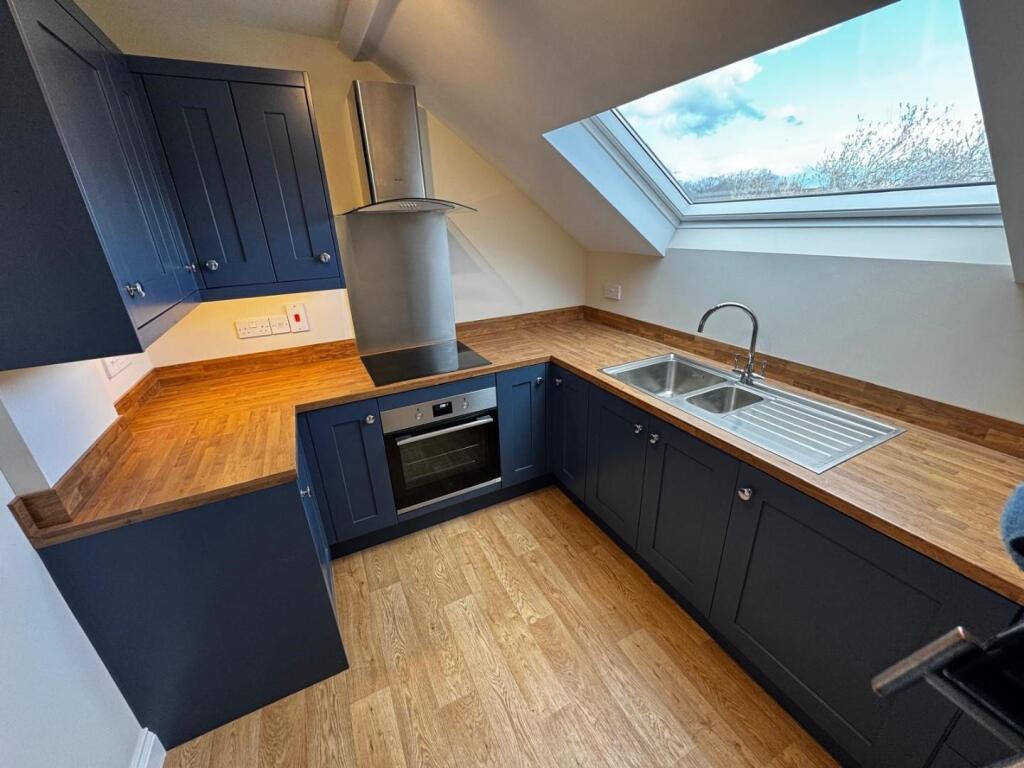 kitchen 3.jpg