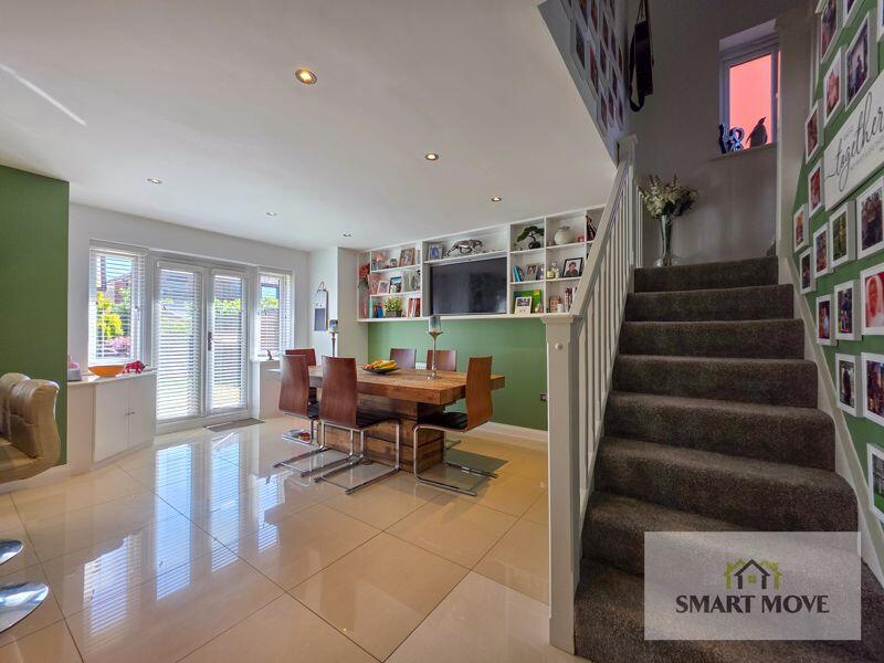 Family / Dining Room Area