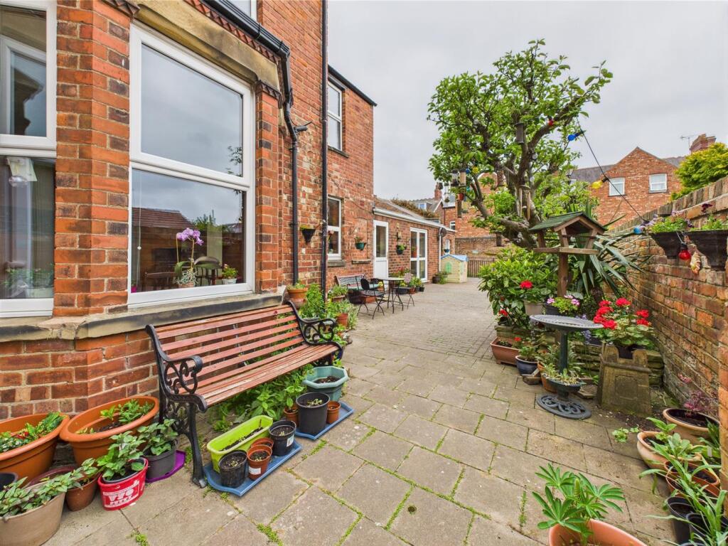 Garden: