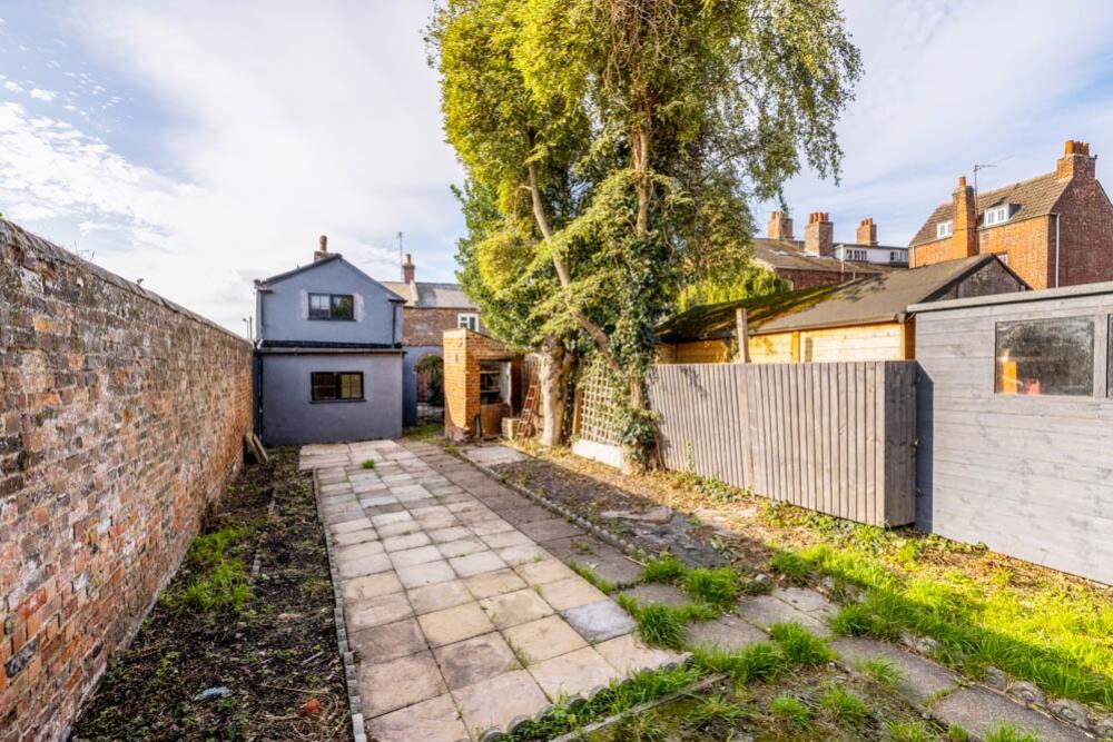 85 High Street (Holbeach)-13