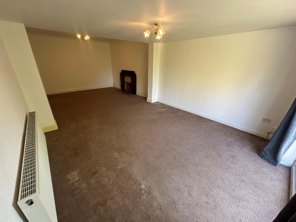 Rear Lounge 2