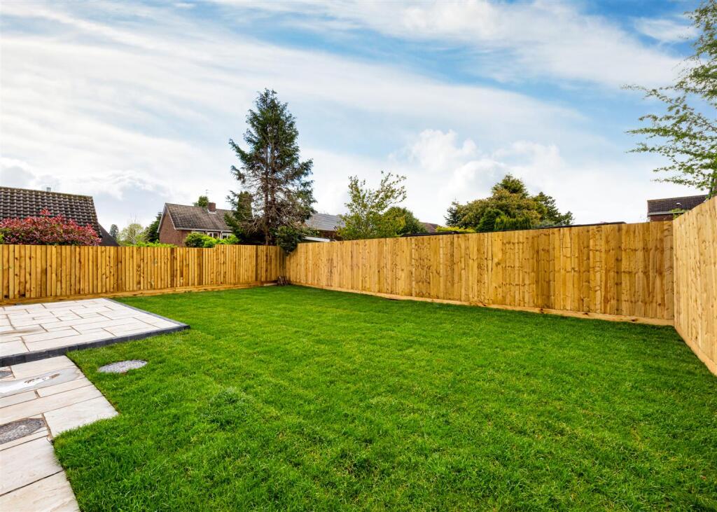 3 Yew Tree Lane-APR25-garden1.jpg